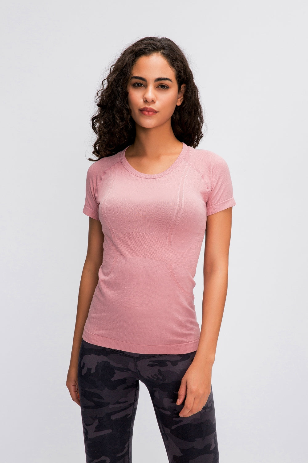 Round Neck Short Sleeve Active T-Shirt